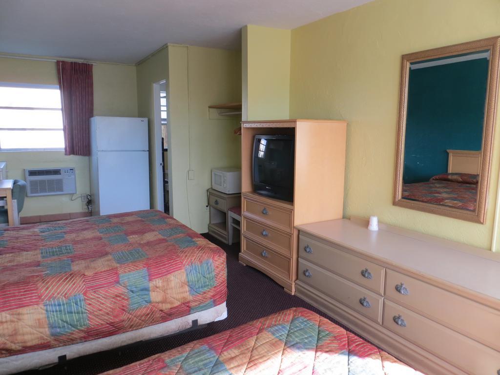 Skyway Motel Дейтона-Бич Номер фото